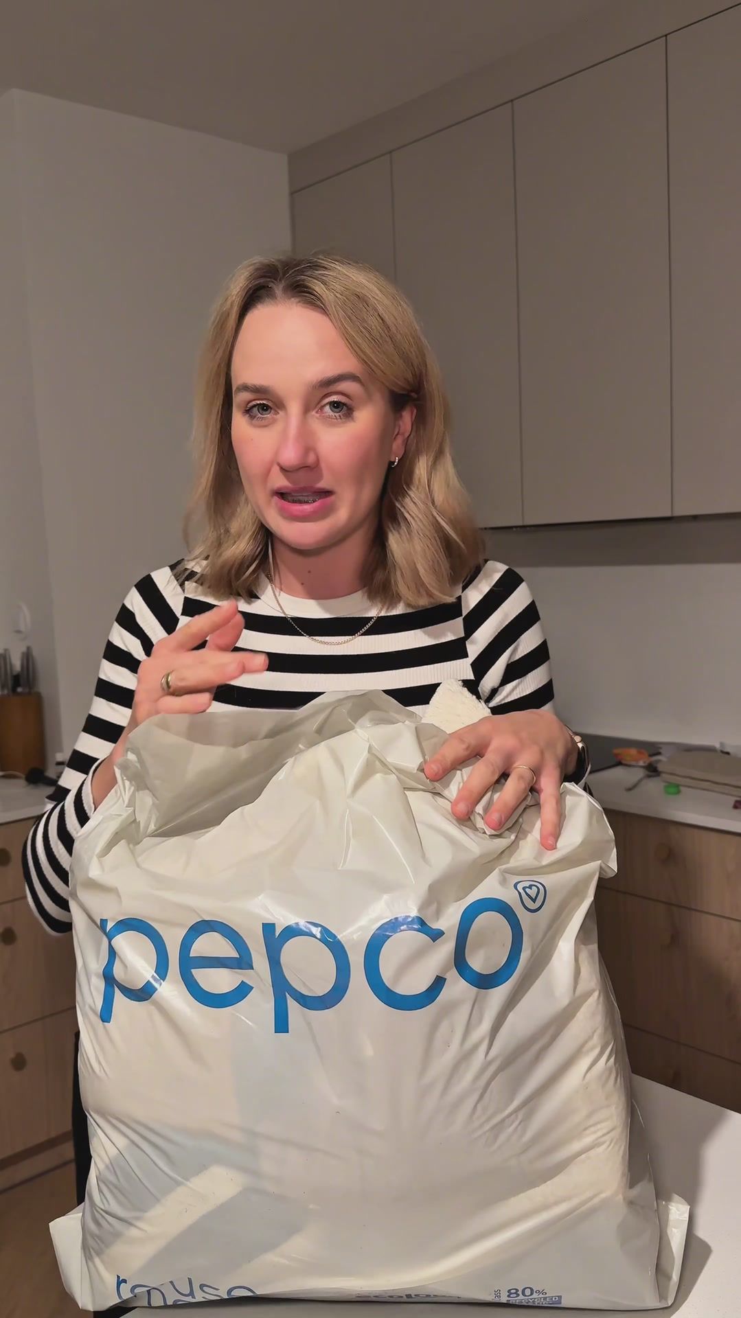 Wydała w Pepco 190 złotych. Co znalazło się w jej torbie?