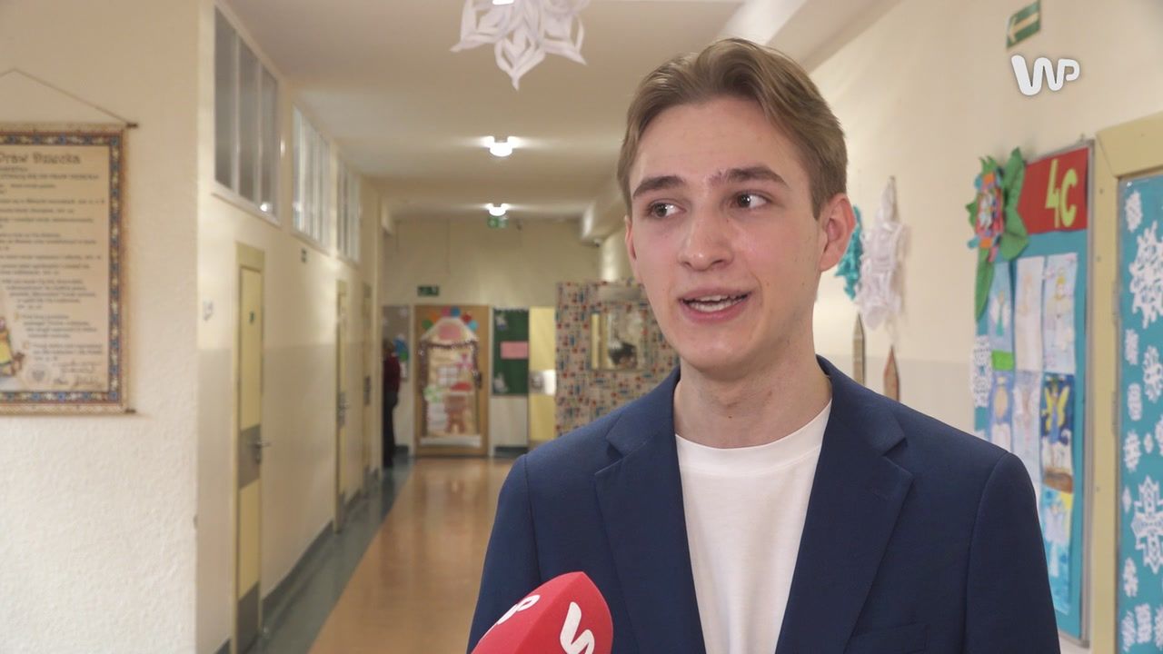 Zaapelował przed naszą kamerą. "Pozwólmy powiedzieć młodym, czego chcą"