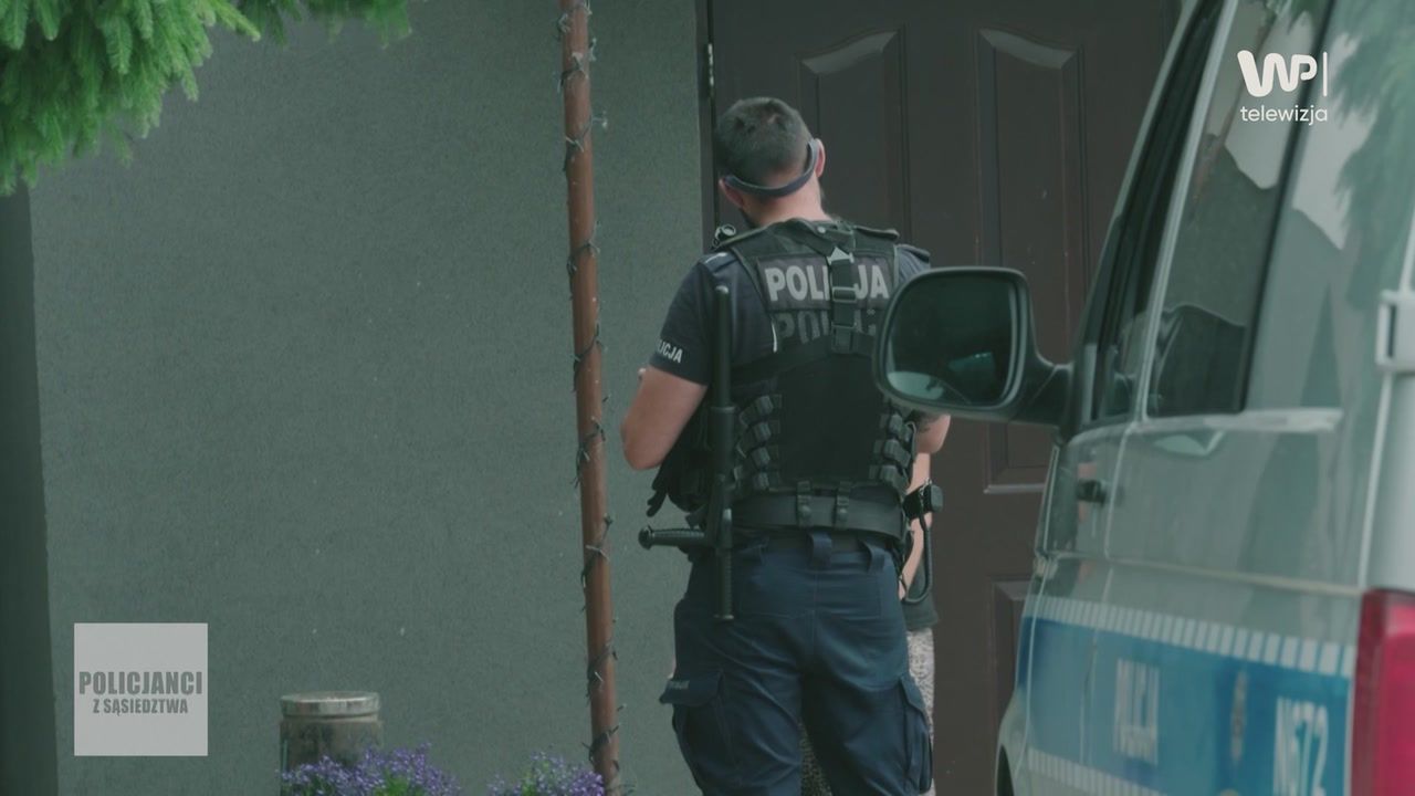 Nie chciał zamknąć drzwi. Matka wezwała policję