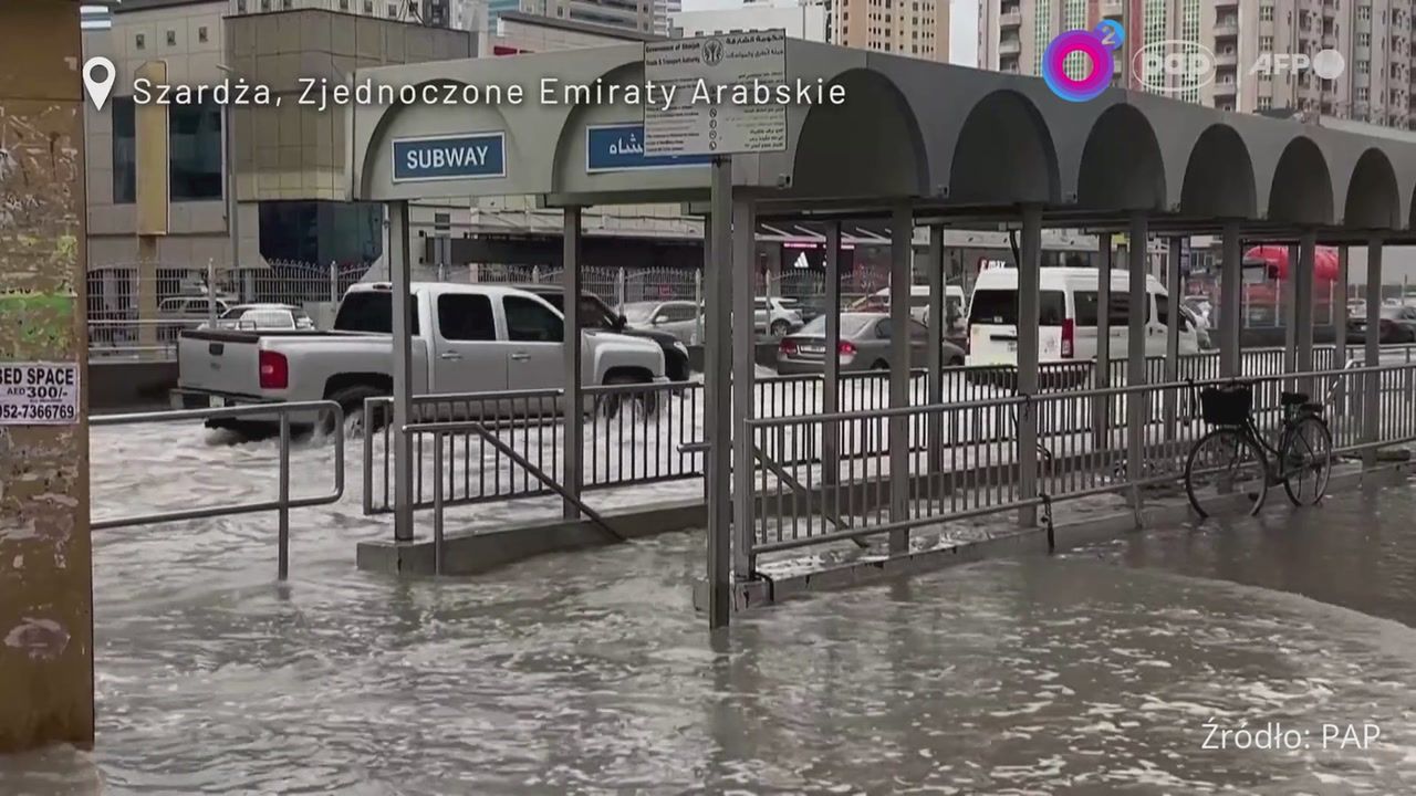 Ulewne deszcze sparaliżowały ZEA. Służby ostrzegają