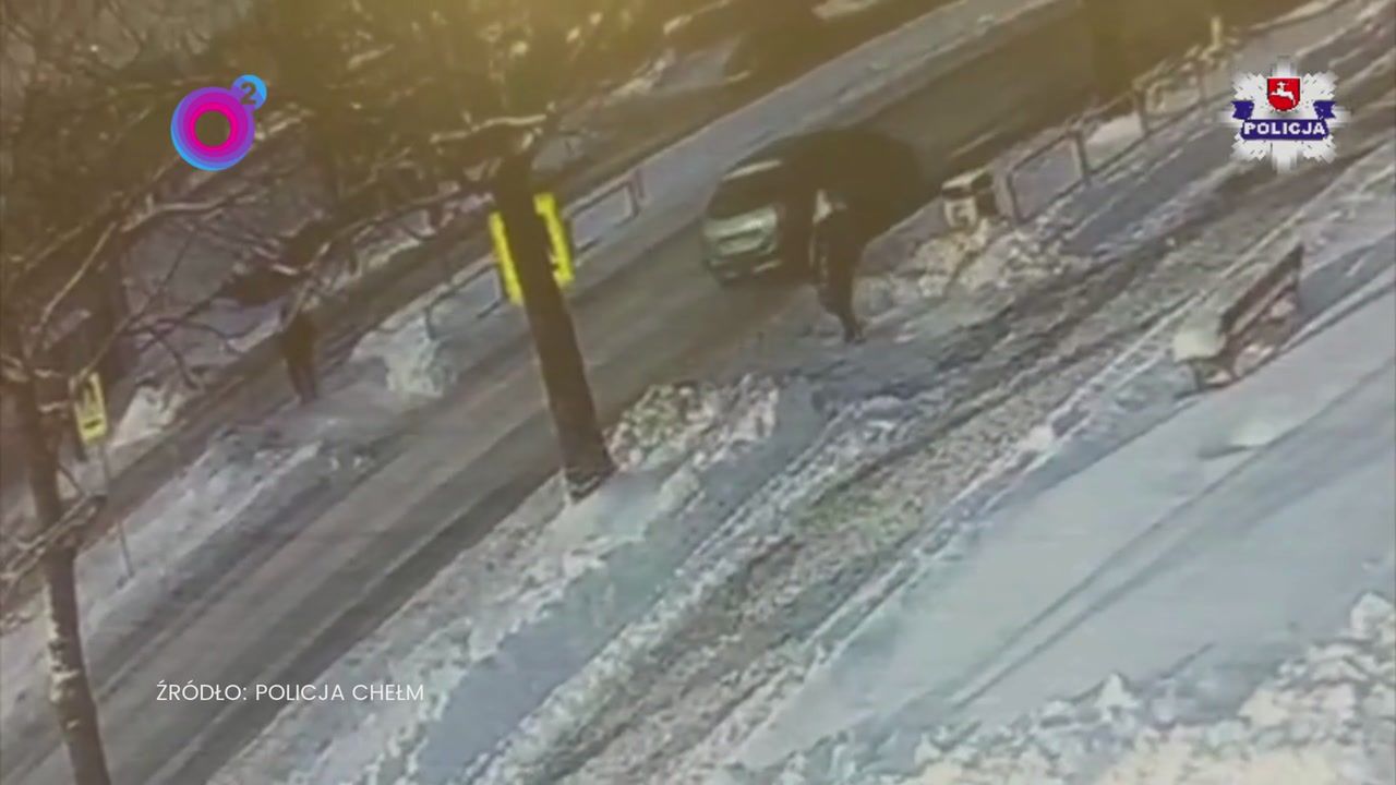 Kobieta aż wyleciała w powietrze. Nagranie z Chełma