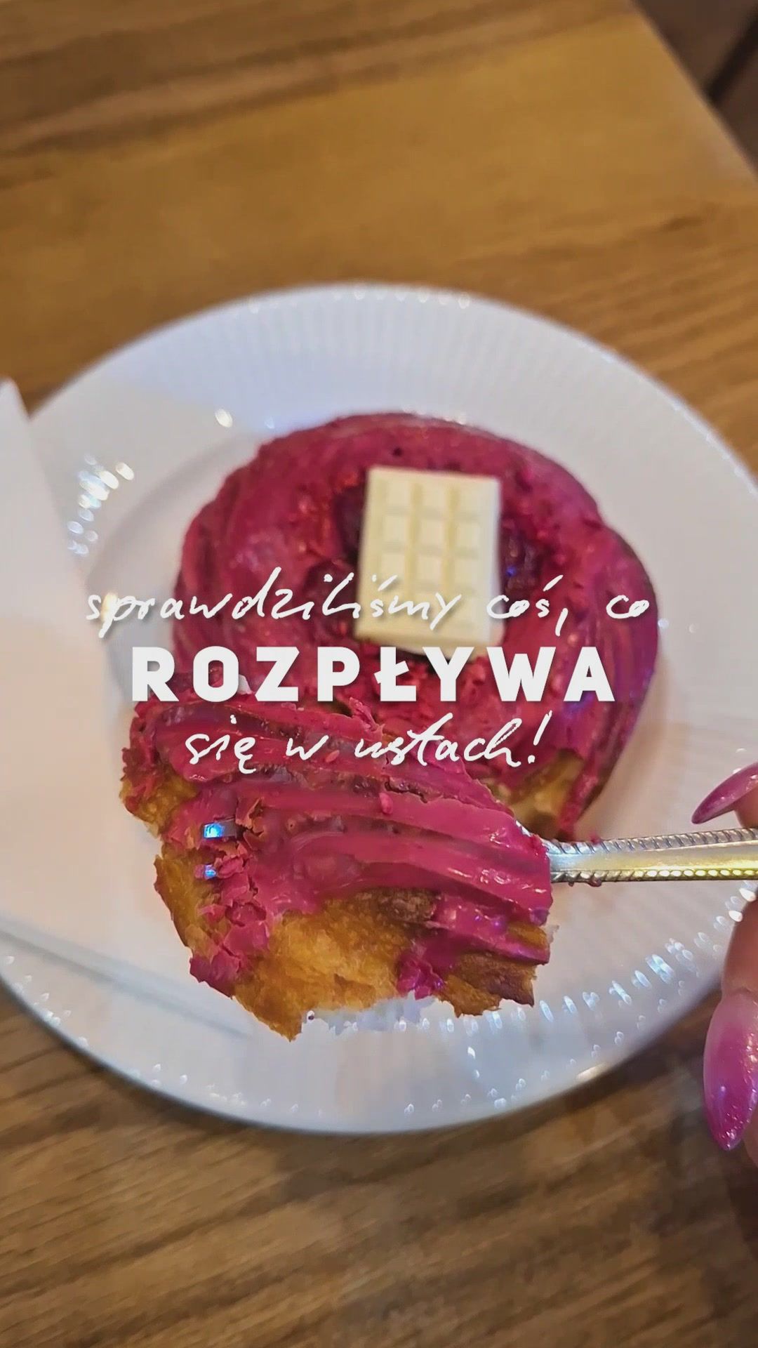 Delikatniejsze niż tradycyjne, a równie kuszące. Dla tych pączków warto nawet złamać dietę