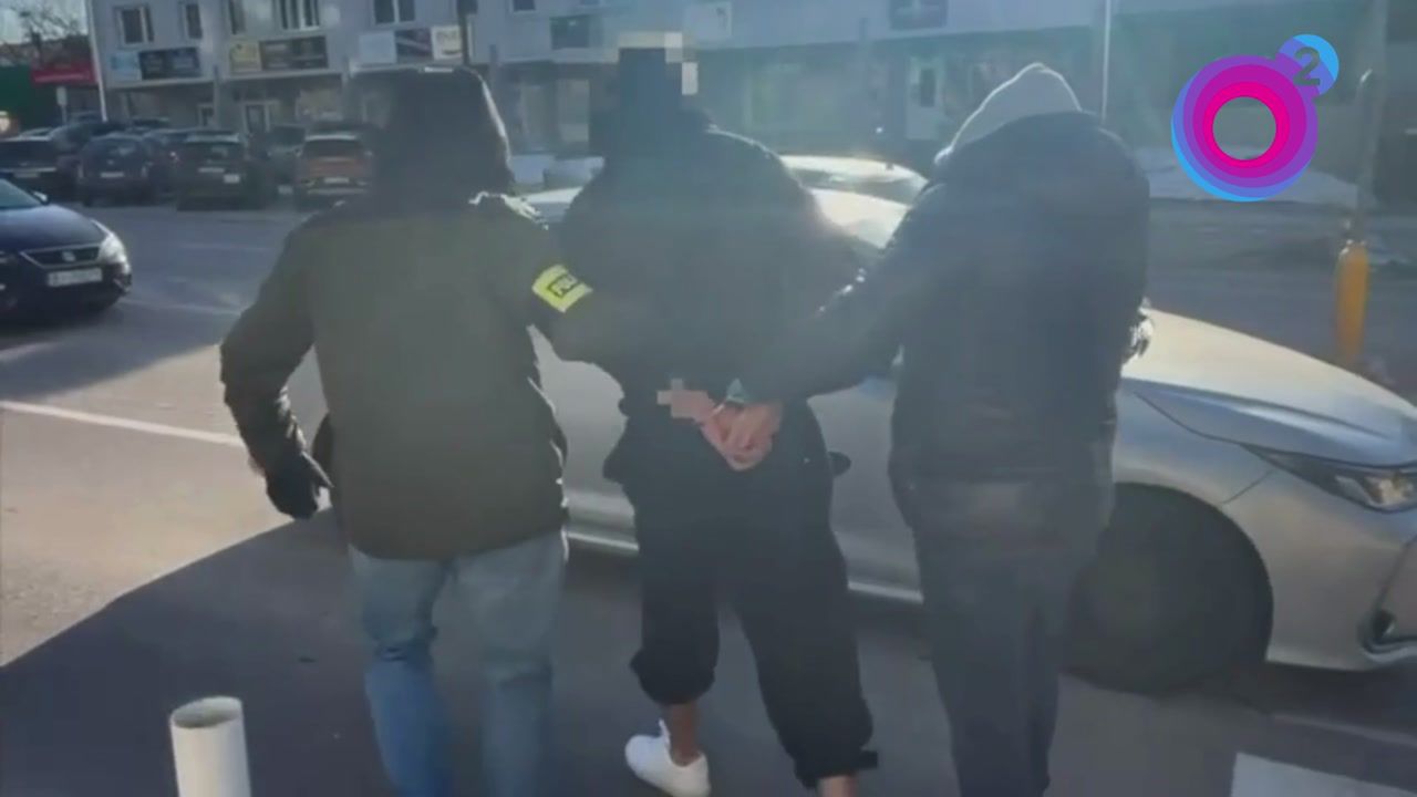 Groził nożem, bo przelew nie dotarł. Policja opublikowała wideo