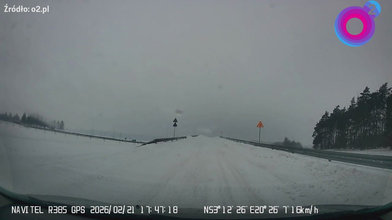 Skandaliczne warunki przy S7. Tak wygląda droga serwisowa