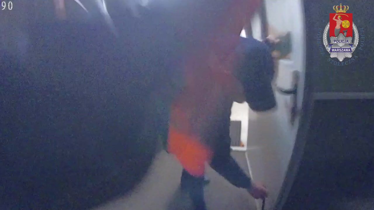 Pożar w Warszawie. Brawurowa akcja policji i strażaków