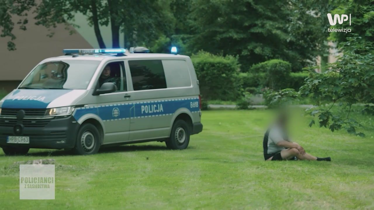 Bez spodni i z raną na głowie. Policjanci nie spodziewali się takiej odpowiedzi