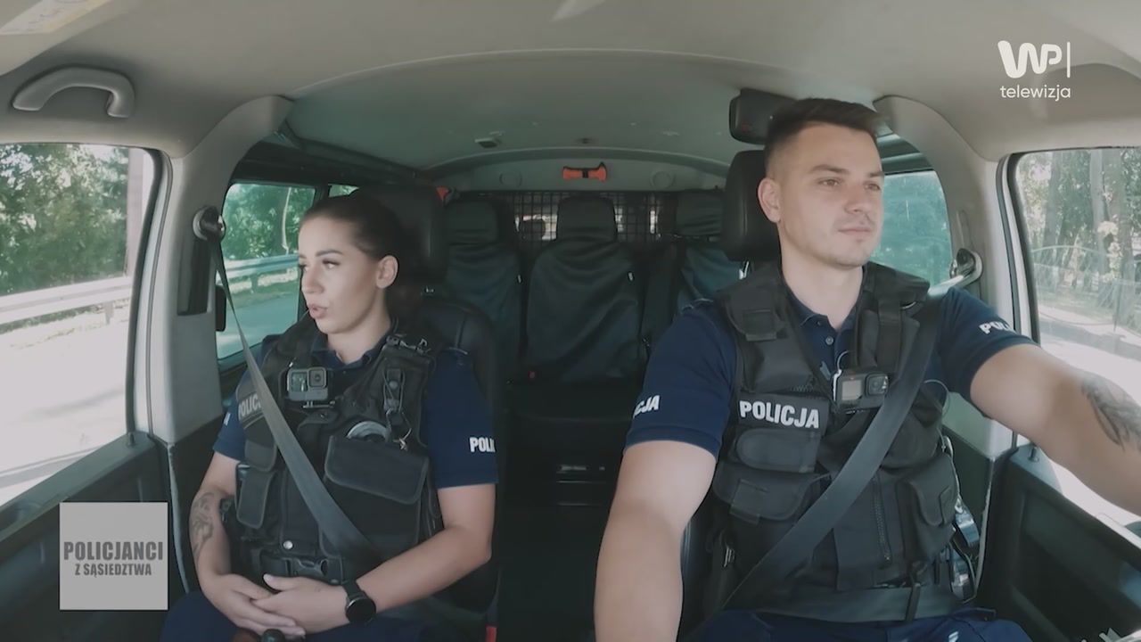 Nerwowa atmosfera w radiowozie. "Służba to jak małżeństwo"