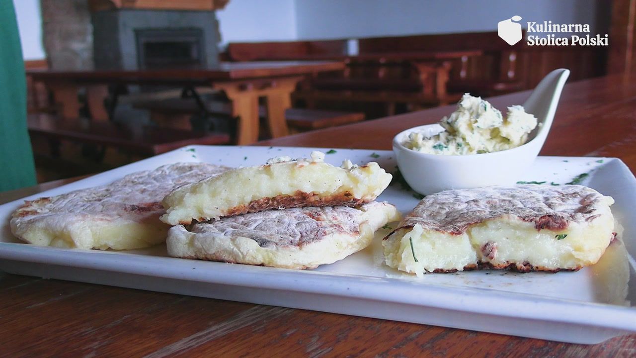 Jak zrobić moskole? Receptura na góralskie placki ze schroniska