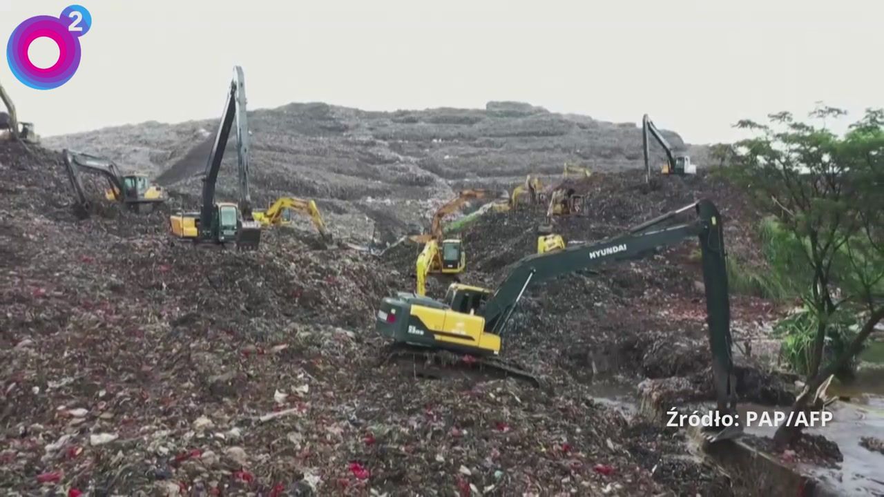 Góra śmieci runęła na ludzi i pojazdy. Są ofiary śmiertelne