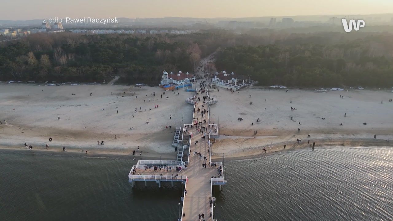 Wideo z Gdańska. Turyści już poczuli wiosnę