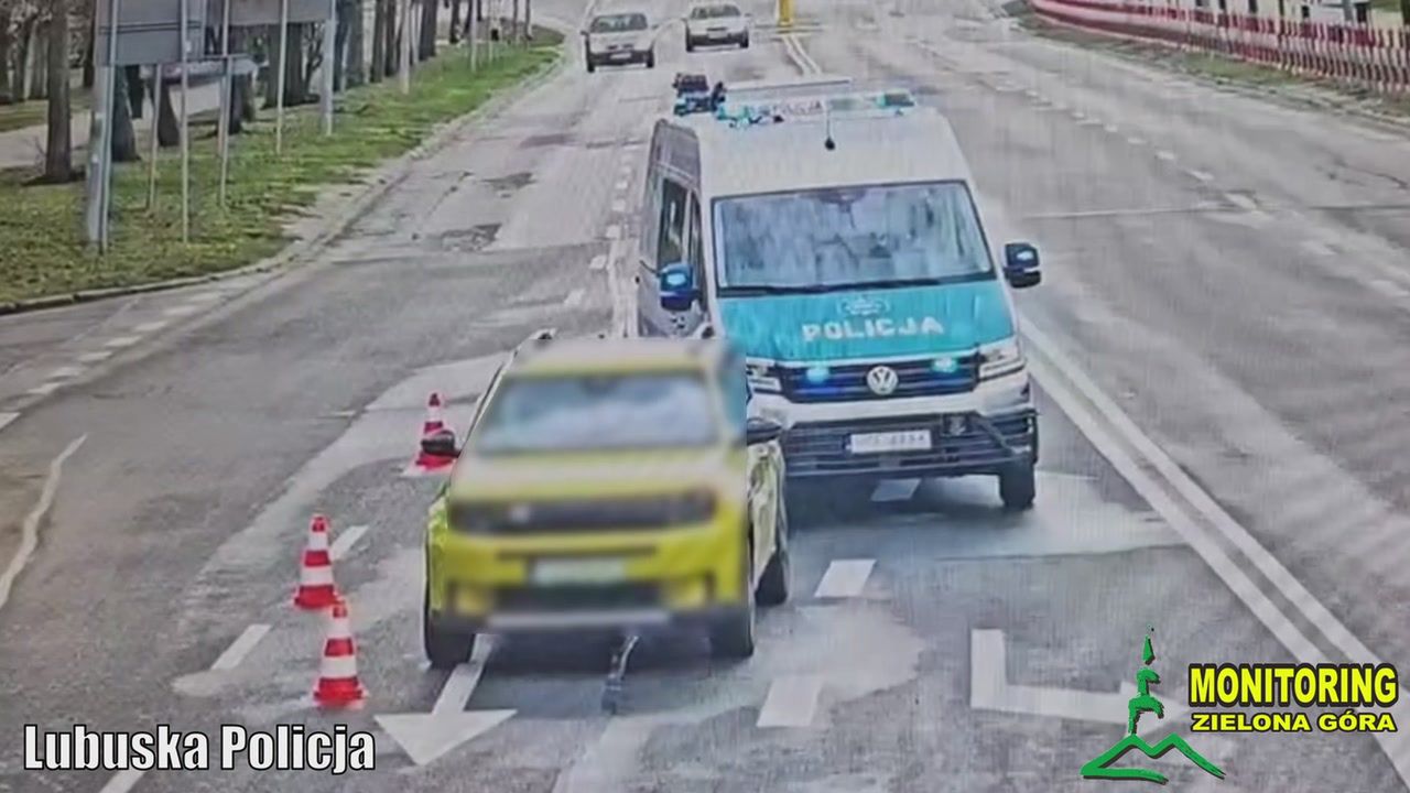 [Wideo] Wpadła w pułapkę uprzejmości. Kobieta myślała, że może jechać