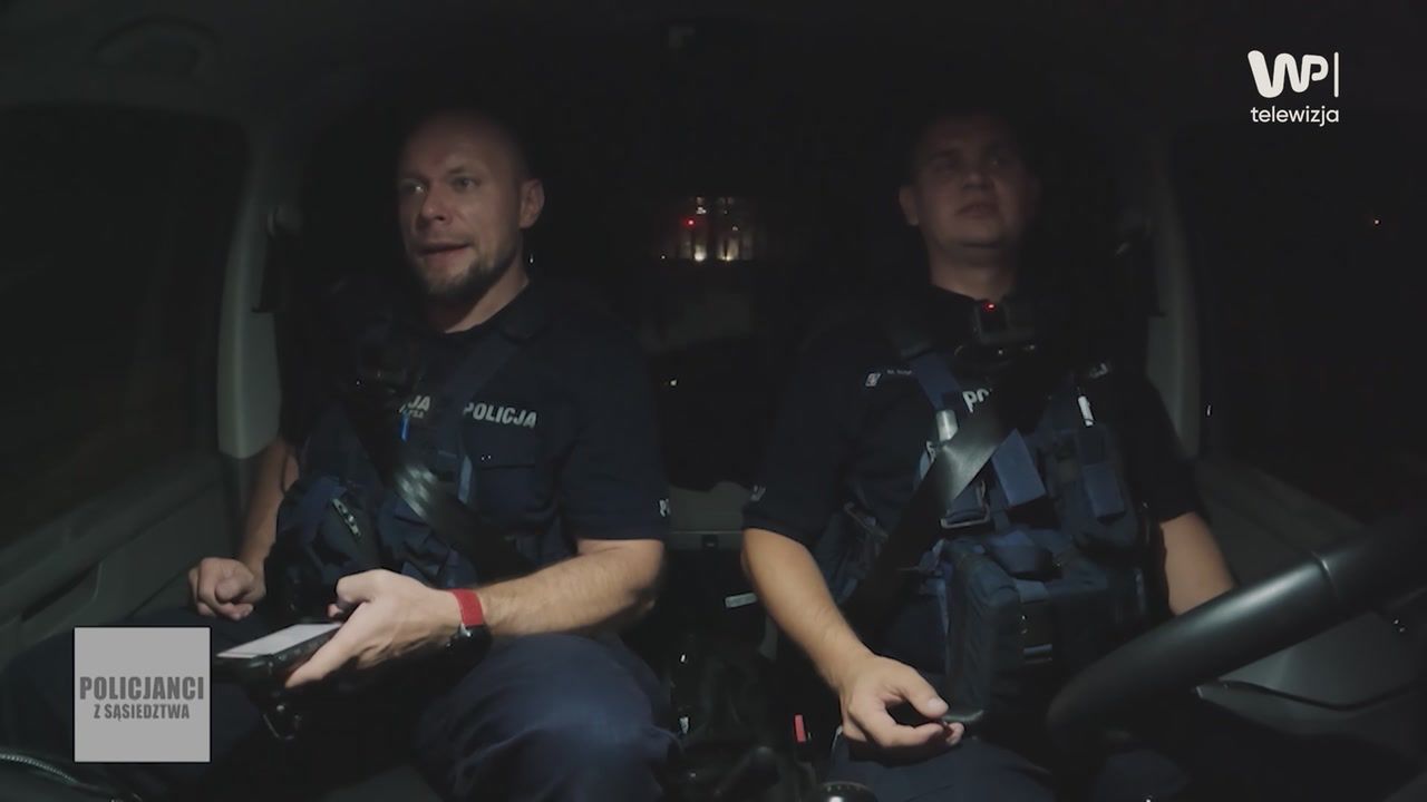 Odpiął psa ze smyczy i odszedł. Nietypowa interwencja w Kutnie