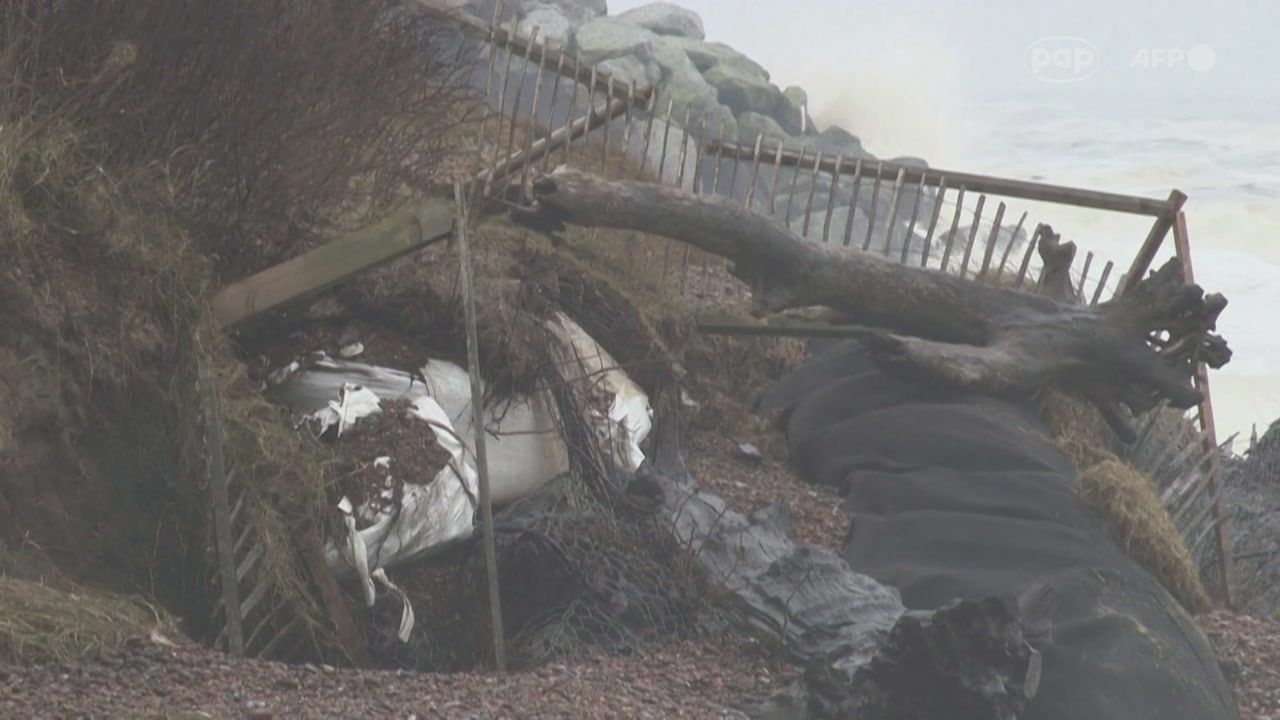 Wieś w Anglii osuwa się do morza. Mieszkańcy obawiają się o przyszłość