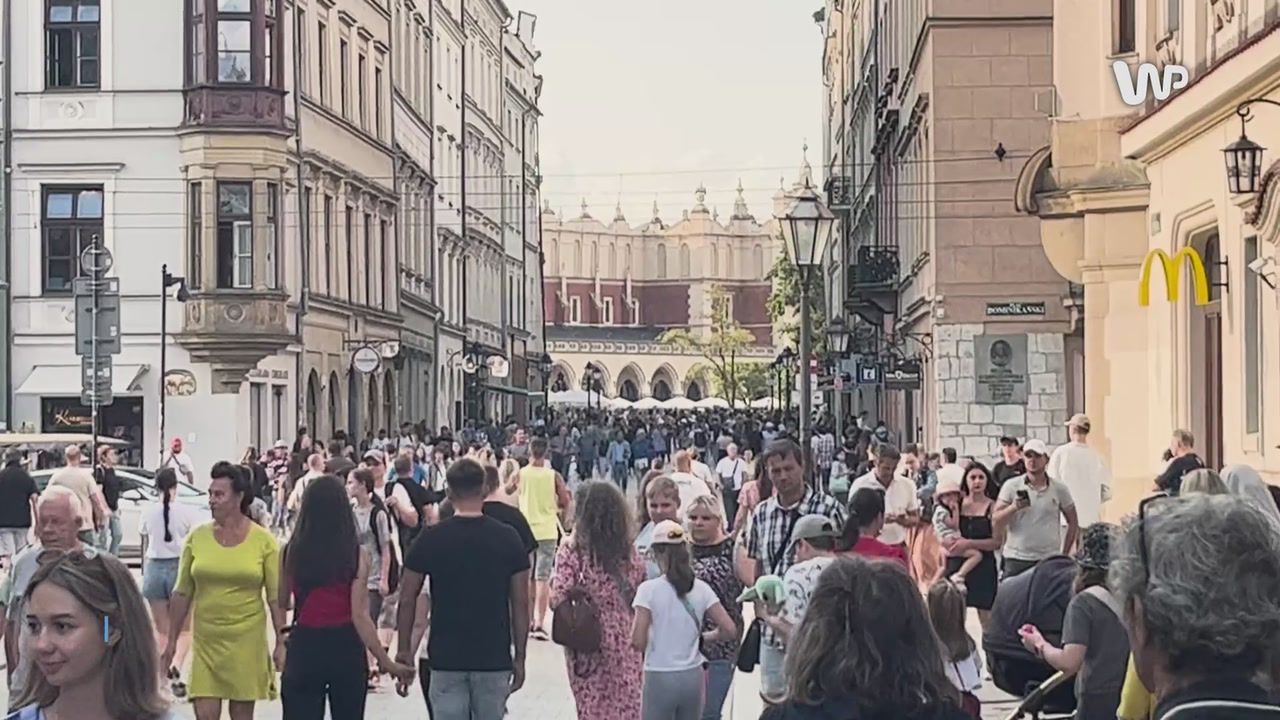 Tłumy to mało powiedziane. Rzeka ludzi na ulicach Krakowa