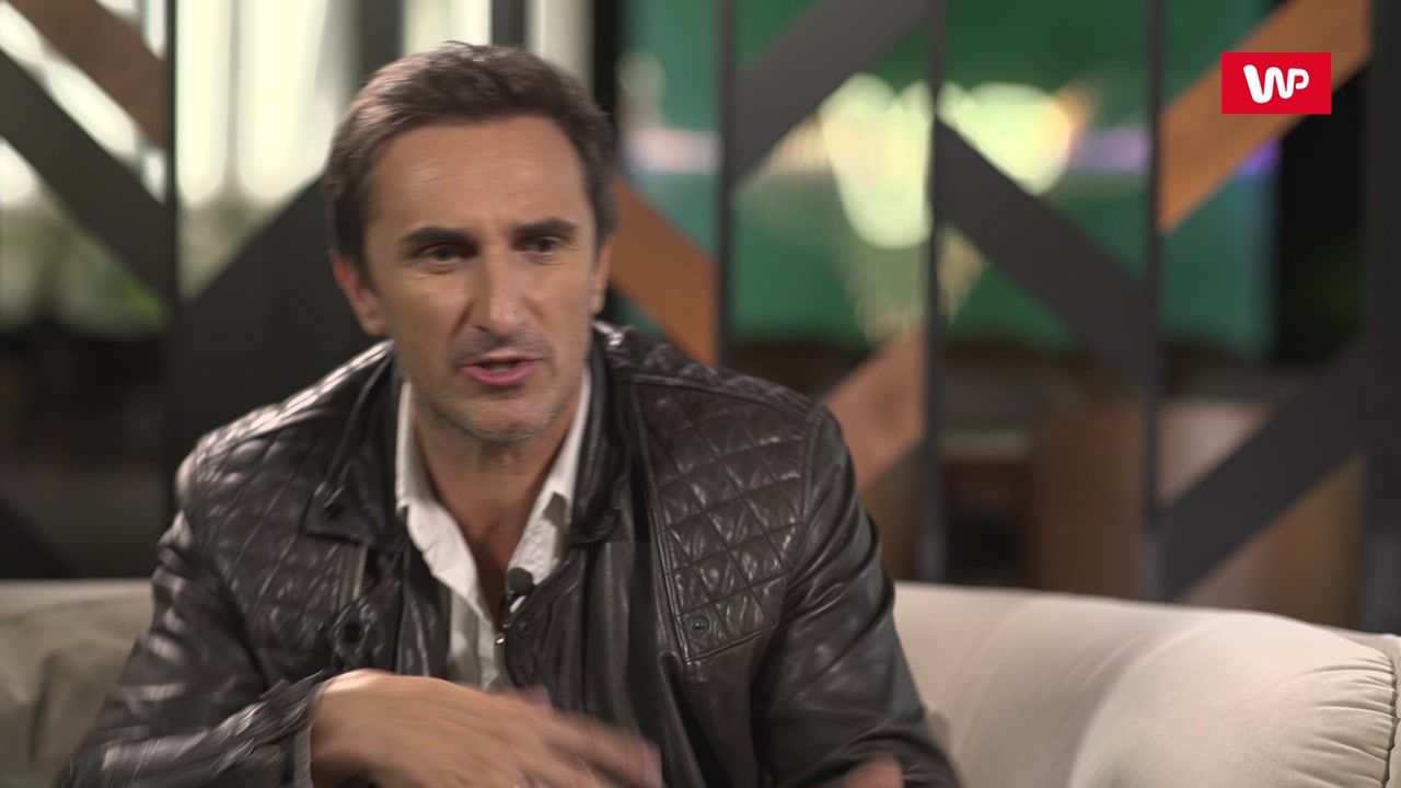 Sebastian Karpiel-Bułecka o wierze i śmierci taty. "Chciałem, żeby widział mnie w roli ojca. Nie udało się"