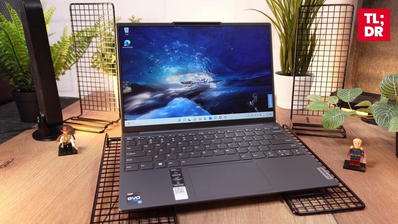 Lenovo Yoga Slim 7i Carbon Gen7: Niemal idealny ultralekki laptop [TEST]