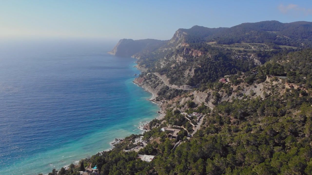 Nie tylko imprezy. Co warto zobaczyć na Ibizie?