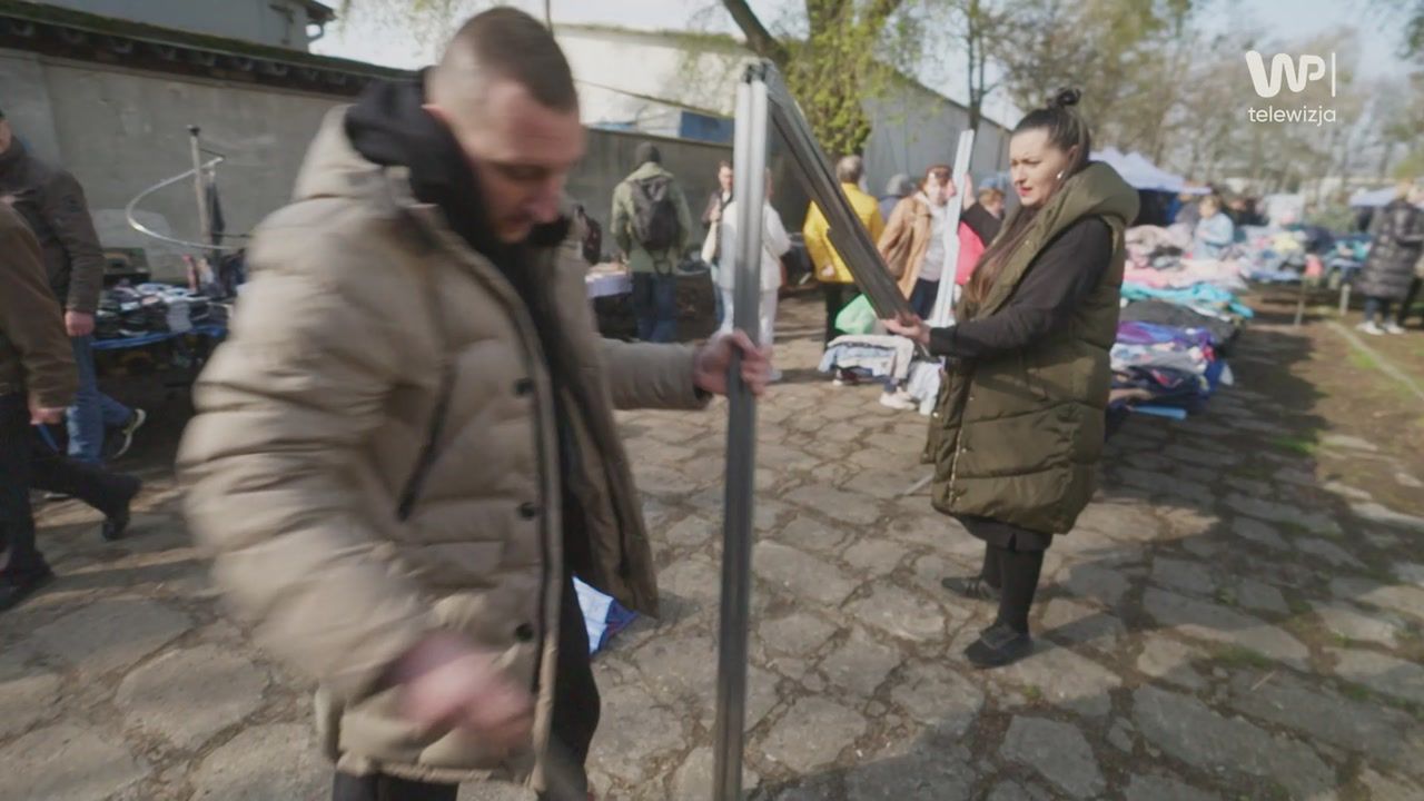 Handlowali na bazarze. Tak zareagował na pomysł rozłożenia straganu