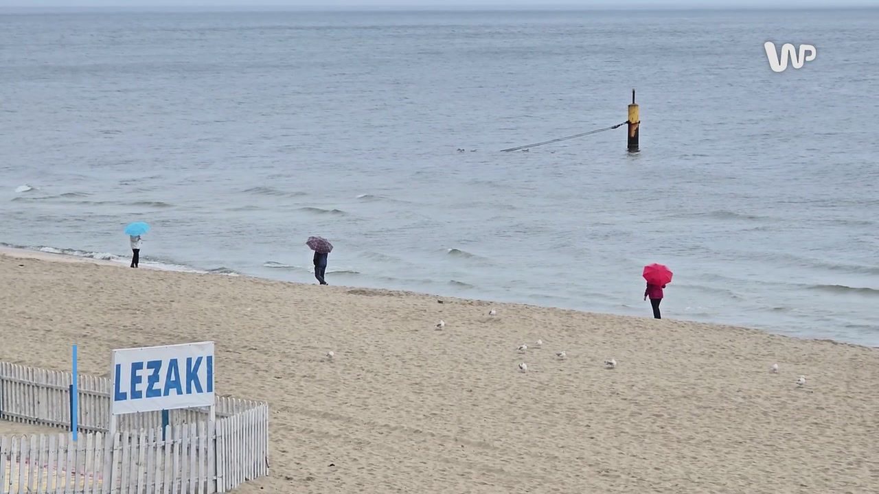 Lało nieprzerwanie przez 7 godzin. Poszli na plażę