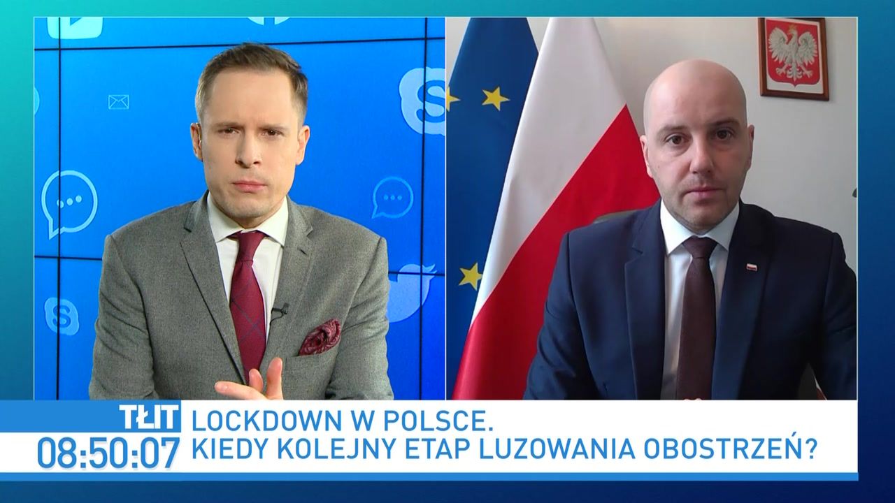 Koronawirus w Polsce. Luzowanie obostrzeń? Wiceminister o otwartych kinach i edukacji szkolnej