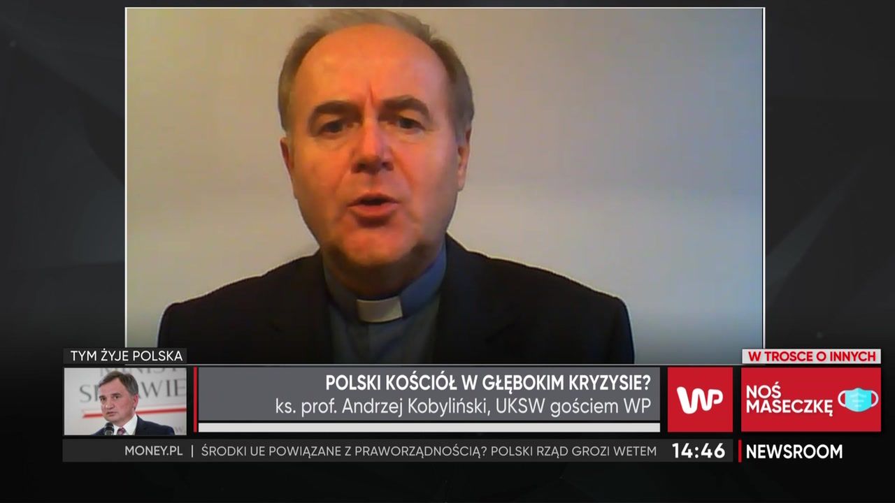 Ksiądz Andrzej Kobyliński: Odchodzi do lamusa tradycyjna wersja Kościoła