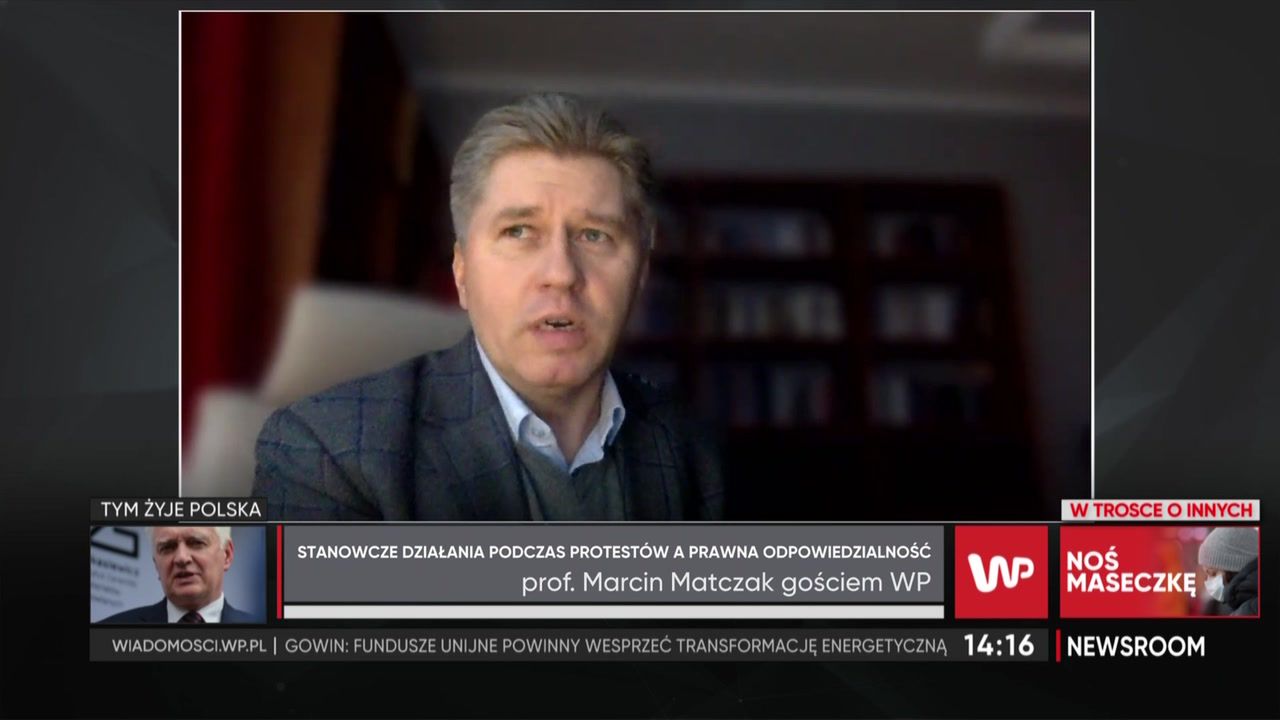 Prof. Marcin Matczak komentuje działania policji na strajkach. "Niegodne tej służby"