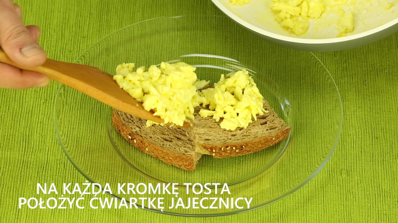 Jajecznica z pesto
