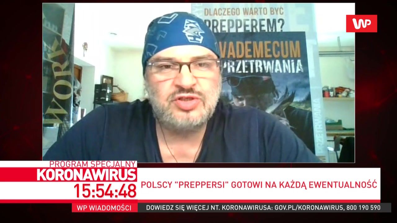 Jak zrobić drożdże w domu?  Polski "prepper" Piotr Czuryłło zdradza przepis na drożdże z owoców