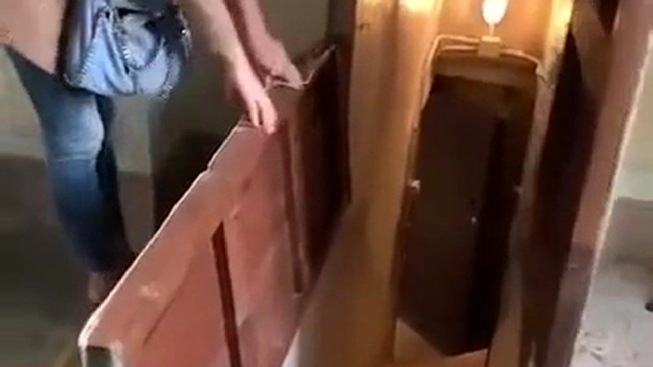 Znaleźli tajne przejście do piwnicy. Ich oczom ukazał się niezwykły widok