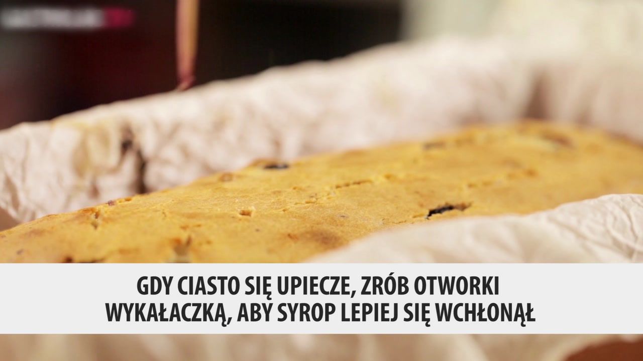 Lekkie ciasto jogurtowe. Osłodzi letnie popołudnie