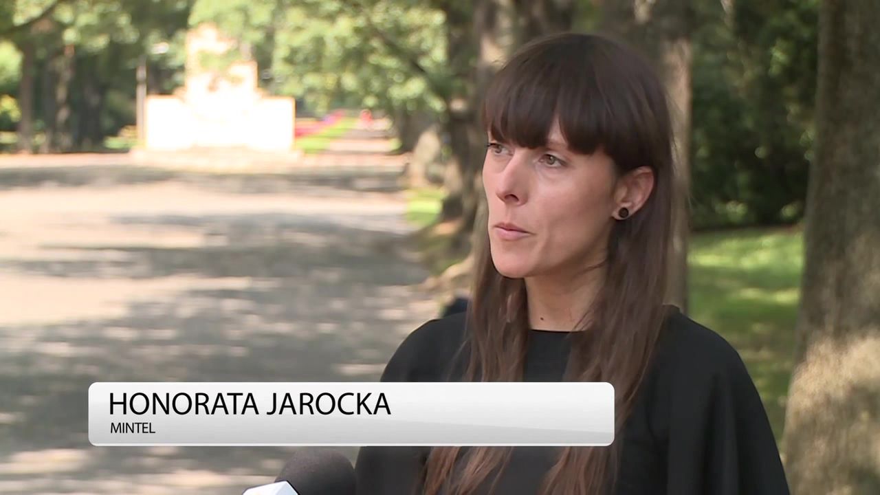 Naukowcy wyhodowali sztuczne mięso. Trwają prace nad zamiennikami wina czy czekolady