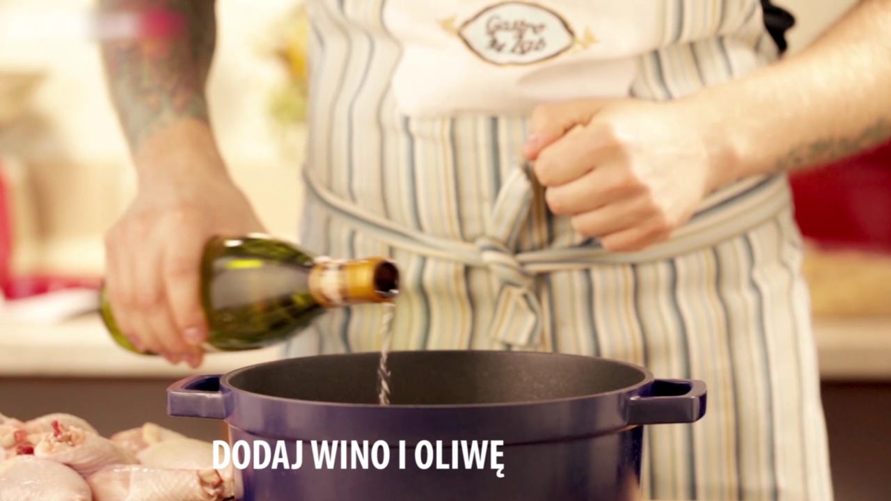 Aromatyczny kurczak w 40 ząbkach czosnku. Tani i prosty obiad