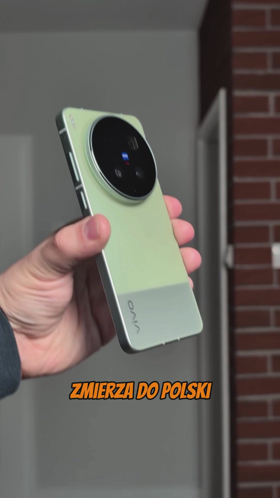 Takiego fotosmartfona jeszcze nie było. Mamy vivo X300 Ultra