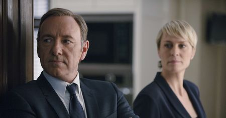 TVN ocenzurował zwiastun filmu z Kevinem Spaceym. Widzowie zażenowani