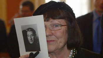 June Newton, wdowa po Helmucie Newtonie