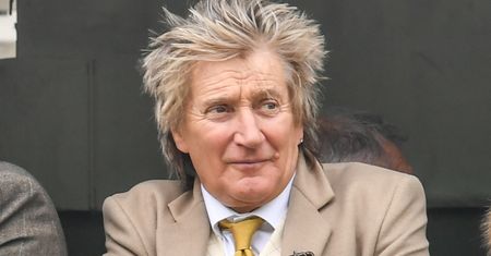 Rod Stewart na urodzinach córki z żoną oraz innymi kobietami. Z każdą z nich ma dzieci
