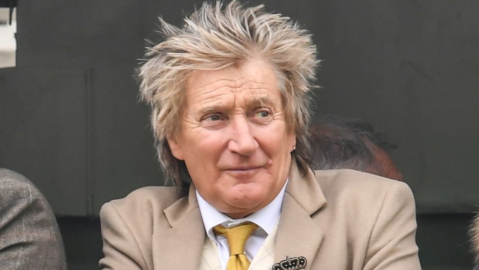Rod Stewart na urodzinach córki z żoną oraz innymi kobietami. Z każdą z nich ma dzieci