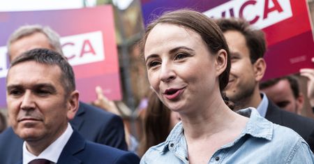 Lewica ma projekt przerywania ciąży do 12. tygodnia. Do Sejmu trafi "w najbliższych miesiącach"