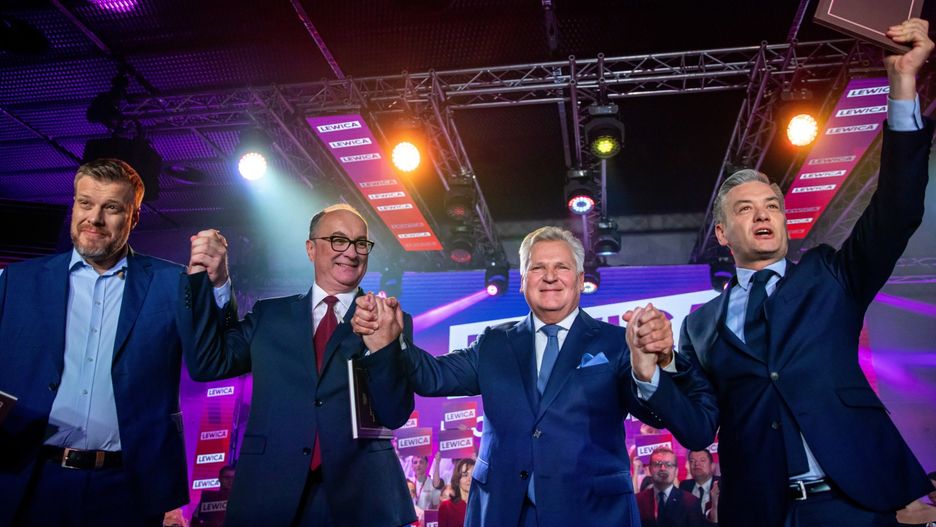 Adrian Zandberg, Włodzimierz Czarzasty, Aleksander Kwaśniewski i Robert Biedroń na konwencji wyborczej Lewicy w Katowicach.