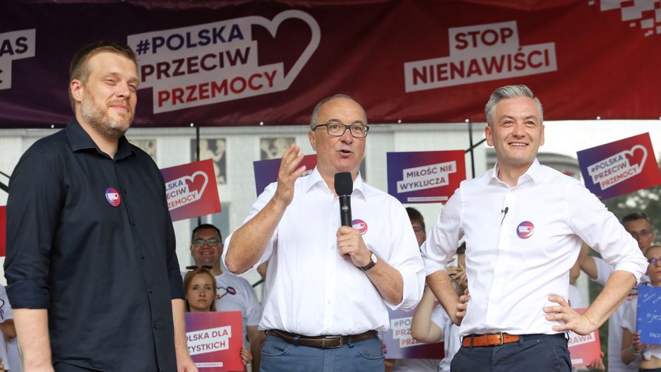 Adrian Zandberg, Włodzimierz Czarzasty i Robert Biedroń podczas wiecu przeciw nienawiści, zorganizowanego w Białymstoku w niedzielę 28 lipca.