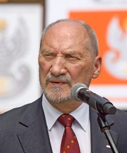 Porażka Macierewicza? Konkurs na projekt pomnika bez rozstrzygnięcia