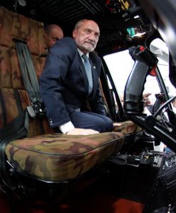 Macierewicz w podróży. 114 lotów za prawie 2,5 mln zł