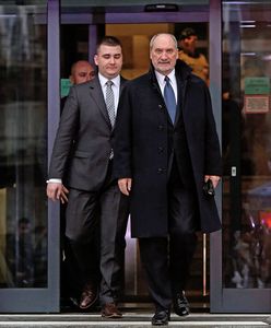 Huczy od plotek. Spotkanie Misiewicza z Macierewiczem. Jest komentarz