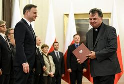 "Im nawet nie powinno się dać kury szczać prowadzić". Ksiądz bezlitosny dla europosłów PO