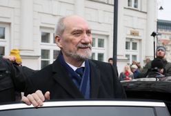 Macierewicz poza rządem. Były minister wciąż będzie jeździł limuzyną