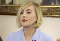 Rozpromieniona Edyta Bartosiewicz odbiera medal!