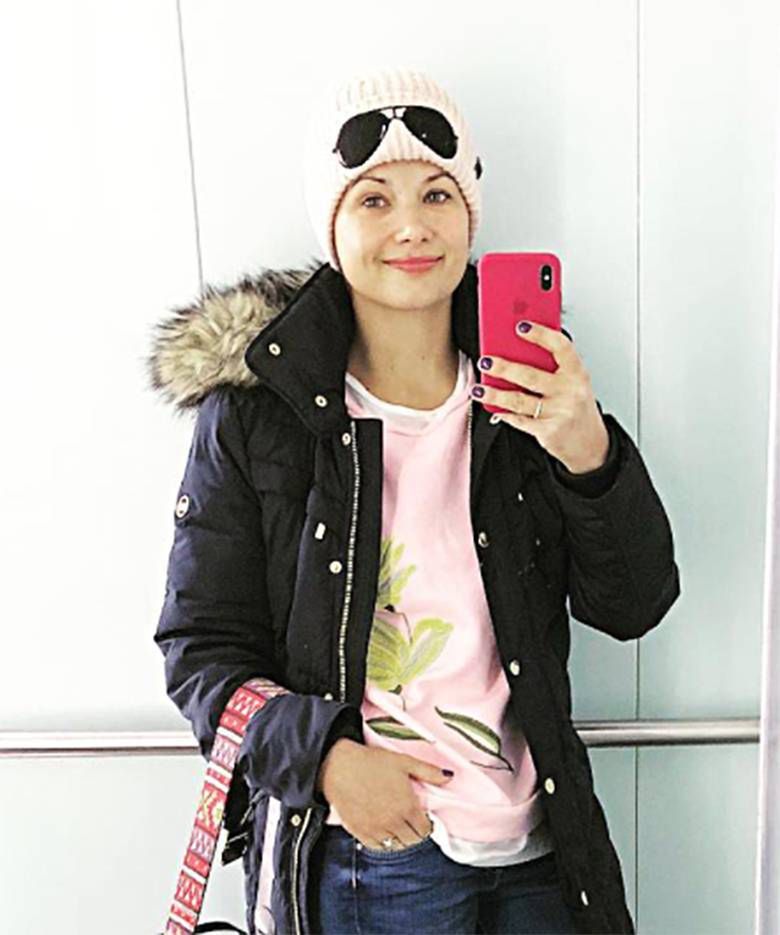 Agnieszka Sienkiewiz bez makijażu szuka przebiśniegów