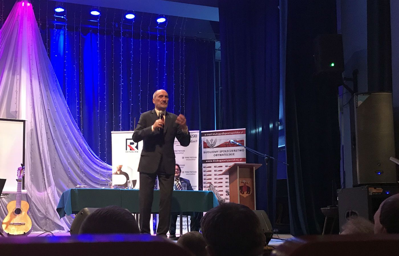 Wykład Antoniego Macierewicza w Przysusze, koło Radomia 