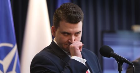 Nowe doniesienia ws. Misiewicza. Prokuratura bada wątek "pracy za seks"