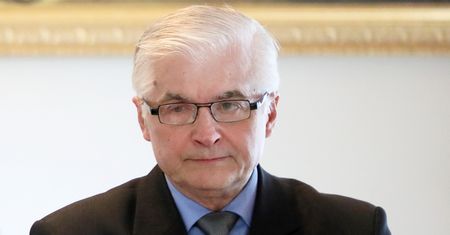 Cimoszewicz komentuje wypadek i mówi o chorobie
